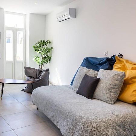 MaxBnb - CLIMATISÉ - Grand Studio 37m2&terrasse 30m2 - Est Tolone Esterno foto